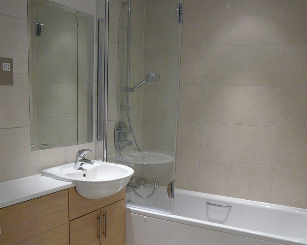 1 bedroom flat, Attfield, Park Way RG14 - Let Agreed