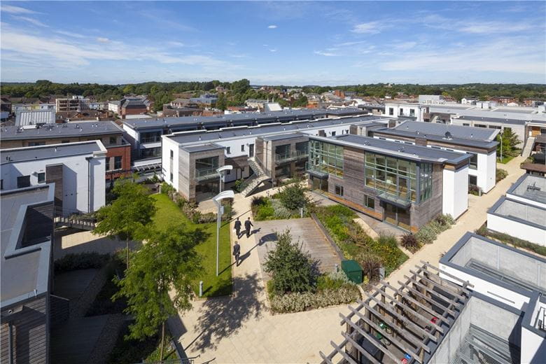 2 bedroom flat, Park Way, Newbury RG14