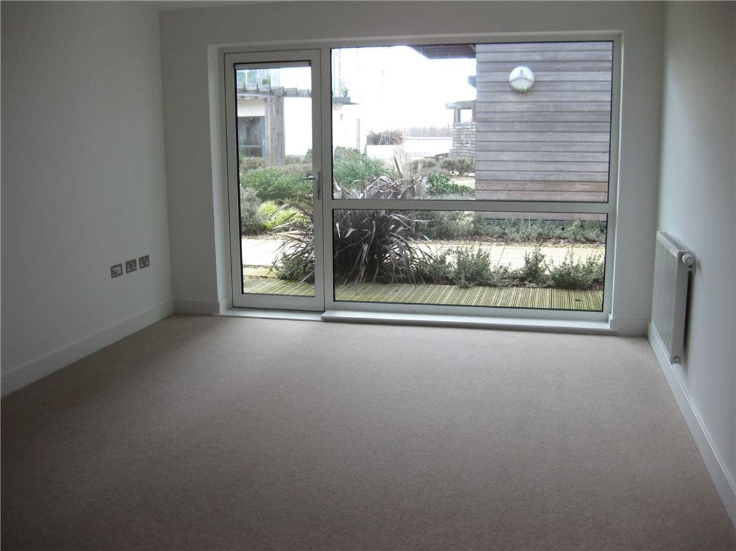 2 bedroom flat, Park Way, Newbury RG14