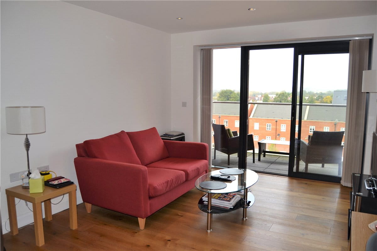 1 bedroom flat, Racecourse Road, Newbury RG14 - Let Agreed