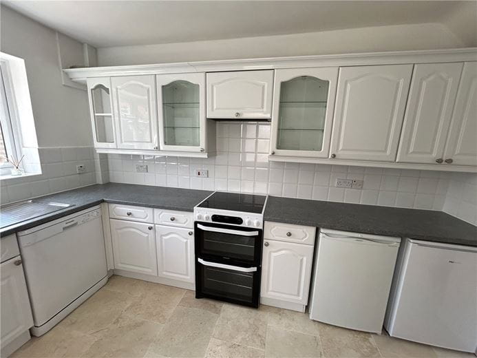 3 bedroom house, Newbury, Berkshire RG14 - Let Agreed