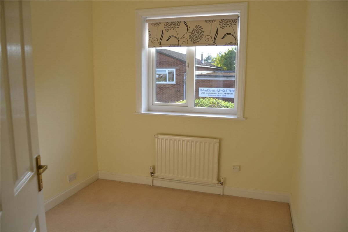 4 bedroom house, Newbury, Berkshire RG14 - Let Agreed