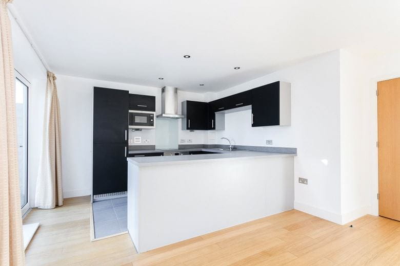 1 bedroom flat, Park Way, Newbury RG14 - Available