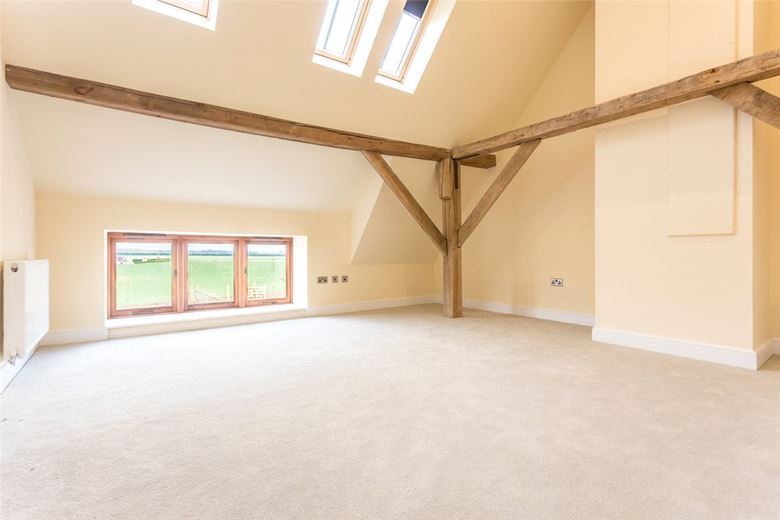 4 bedroom , Winterbourne, Newbury RG20 - Available