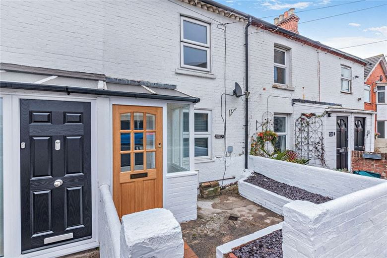 2 bedroom house, Newbury, Berkshire RG14 - Under Offer