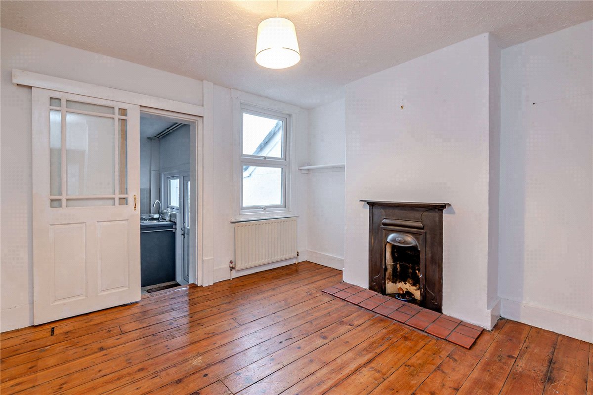 2 bedroom house, Newbury, Berkshire RG14 - Under Offer