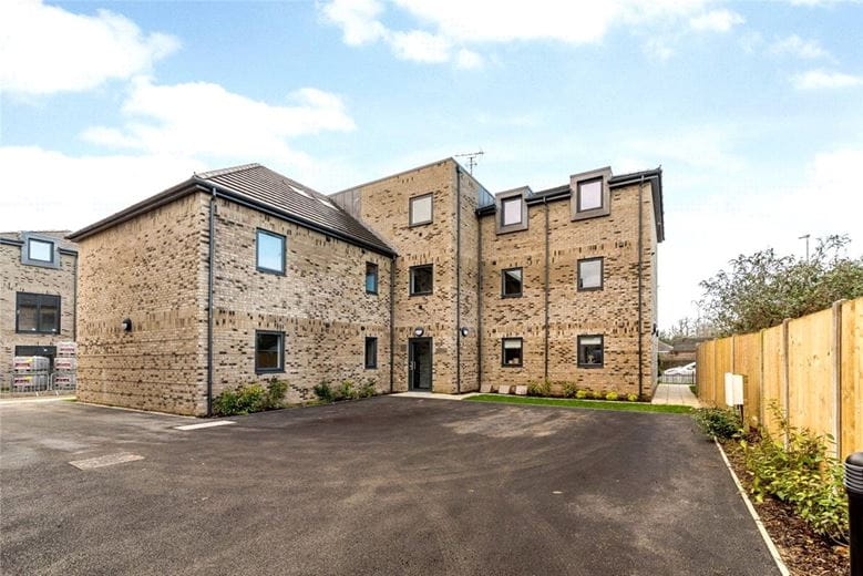 1 bedroom flat, Steel Close, Newtown Road RG14