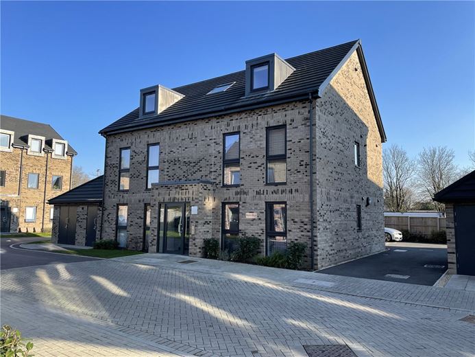 1 bedroom flat, Steel Close, Newtown Road RG14