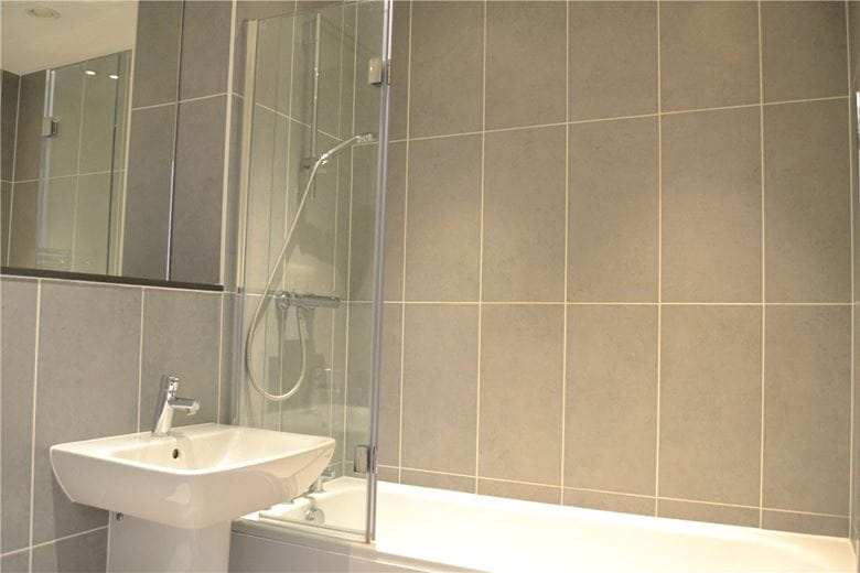 1 bedroom flat, Kingman Way, Newbury RG14 - Let Agreed