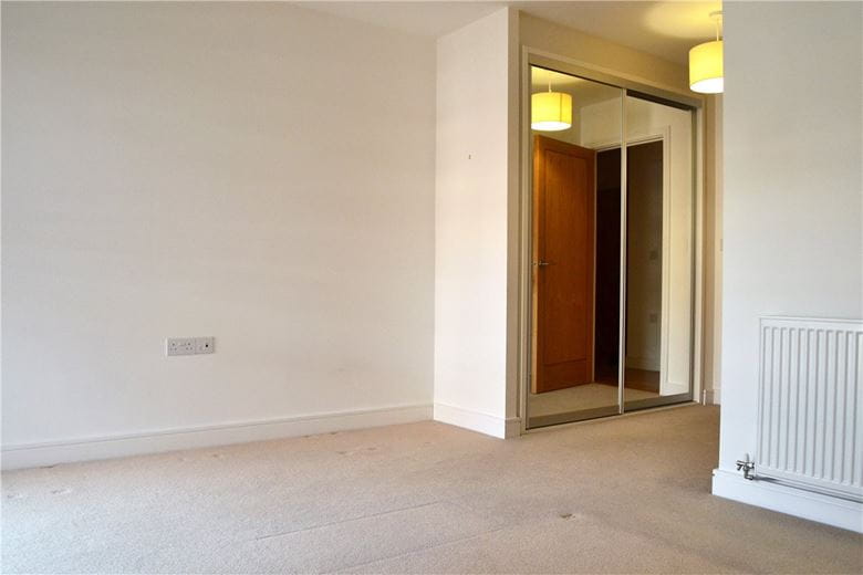 1 bedroom flat, Kingman Way, Newbury RG14 - Let Agreed