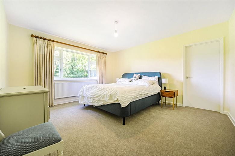 4 bedroom bungalow, Upper Green, Inkpen RG17