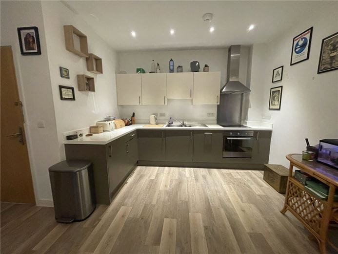 1 bedroom flat, Strawberry Hill, Newbury RG14