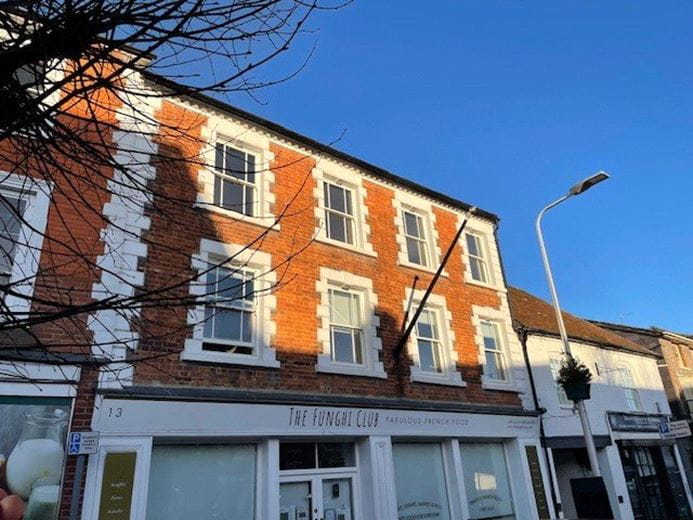 2 bedroom flat, Hungerford, Berkshire RG17 - Available