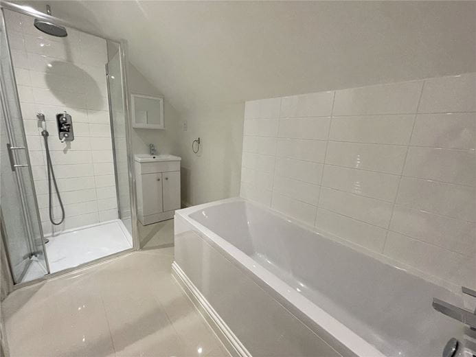 2 bedroom flat, Hungerford, Berkshire RG17 - Available