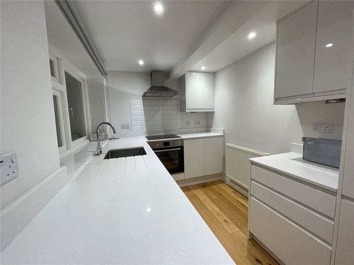 2 bedroom flat, Hungerford, Berkshire RG17 - Available