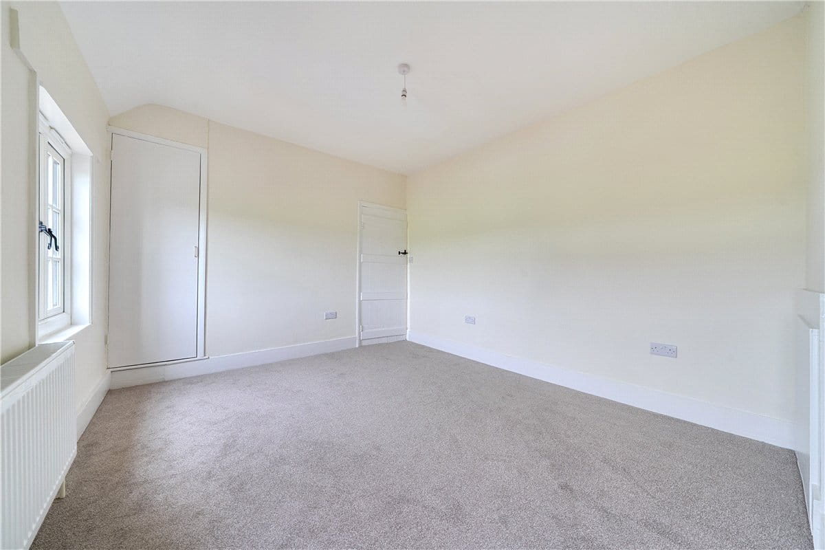 3 bedroom house, Bucklebury, Reading RG7 - Available