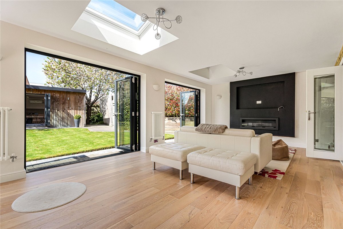 4 bedroom house, Willows Edge, Eynsham OX29 - Available