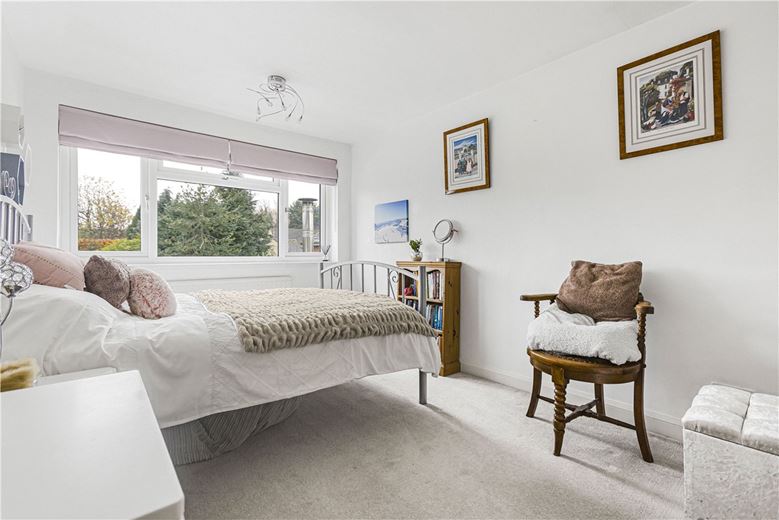 4 bedroom house, Bellamy Close, Southmoor OX13 - Sold