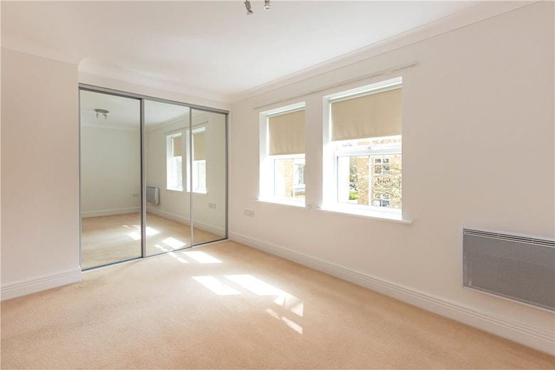 1 bedroom flat, Elizabeth Jennings Way, Oxford OX2 - Available