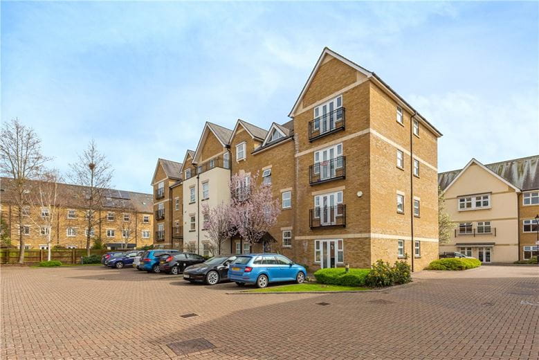 1 bedroom flat, Elizabeth Jennings Way, Oxford OX2 - Available