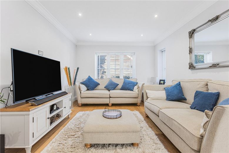 3 bedroom house, Couling Close, Yarnton OX5 - Available