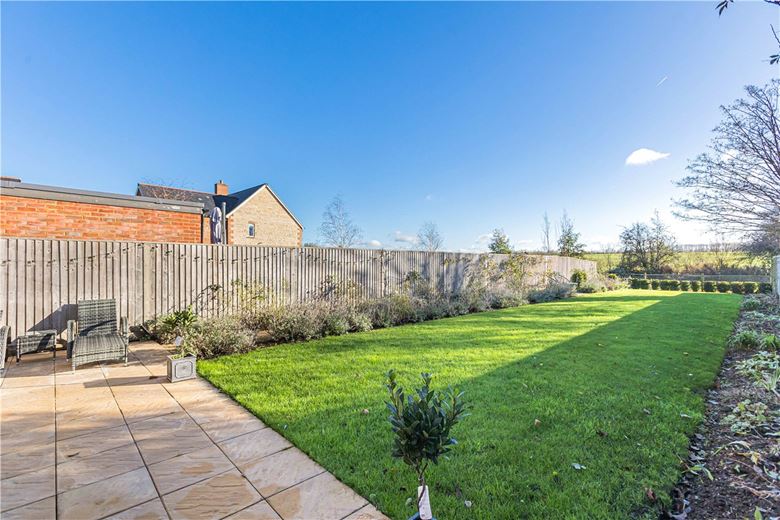 3 bedroom house, Couling Close, Yarnton OX5 - Available