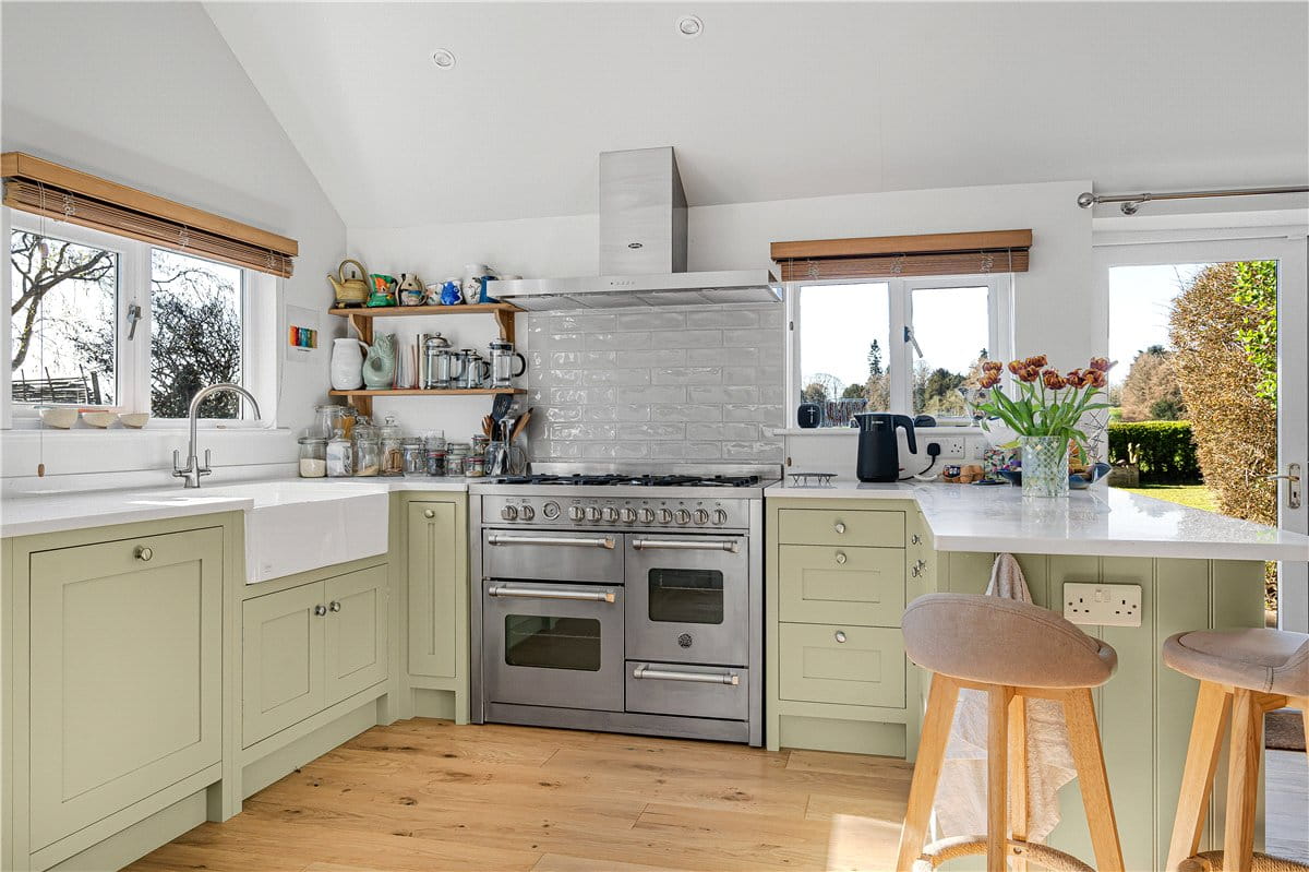 4 bedroom house, Station Road, Lower Heyford OX25 - Available