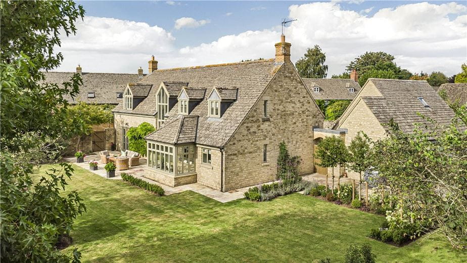 4 bedroom house, Shepherds Close, Weston-on-the-Green OX25 - Sold STC