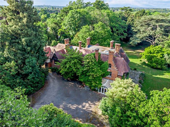 5.5 acres Country Estate, Priest Hill, Old Windsor SL4 - Available