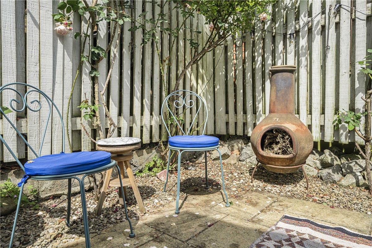 2 bedroom cottage, Hollybush Row, Oxford OX1 - Sold STC