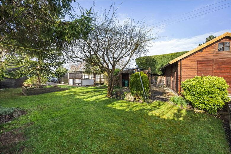 3 bedroom house, The Causeway, East Hanney OX12 - Available