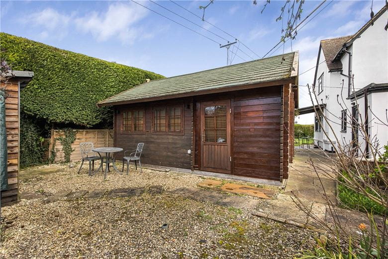 3 bedroom house, The Causeway, East Hanney OX12 - Available