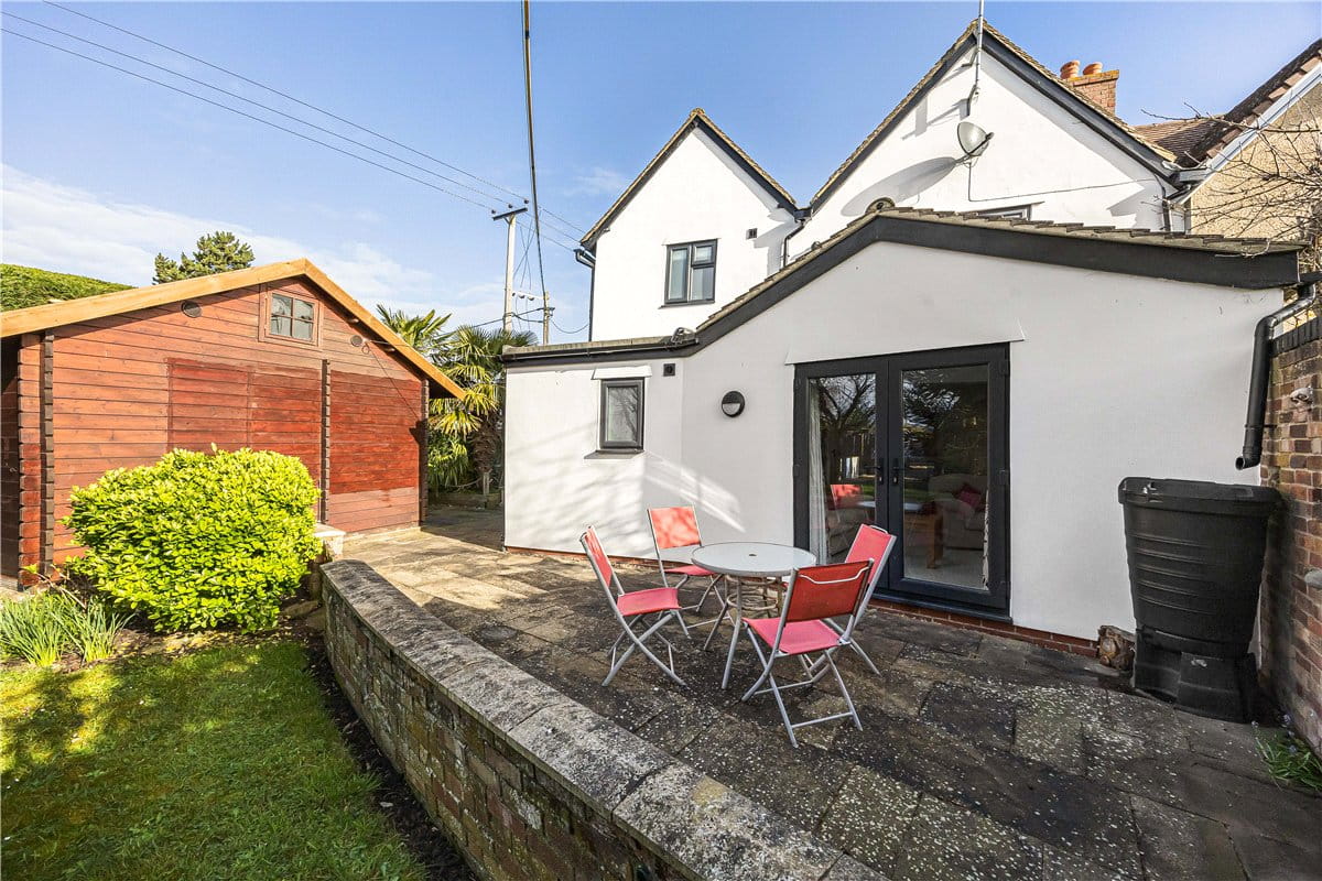 3 bedroom house, The Causeway, East Hanney OX12 - Available