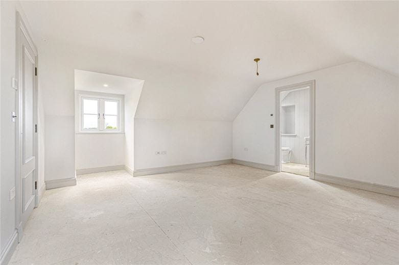 5 bedroom house, Lower End, Alvescot OX18 - Available