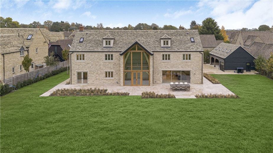 5 bedroom house, Lower End, Alvescot OX18 - Available