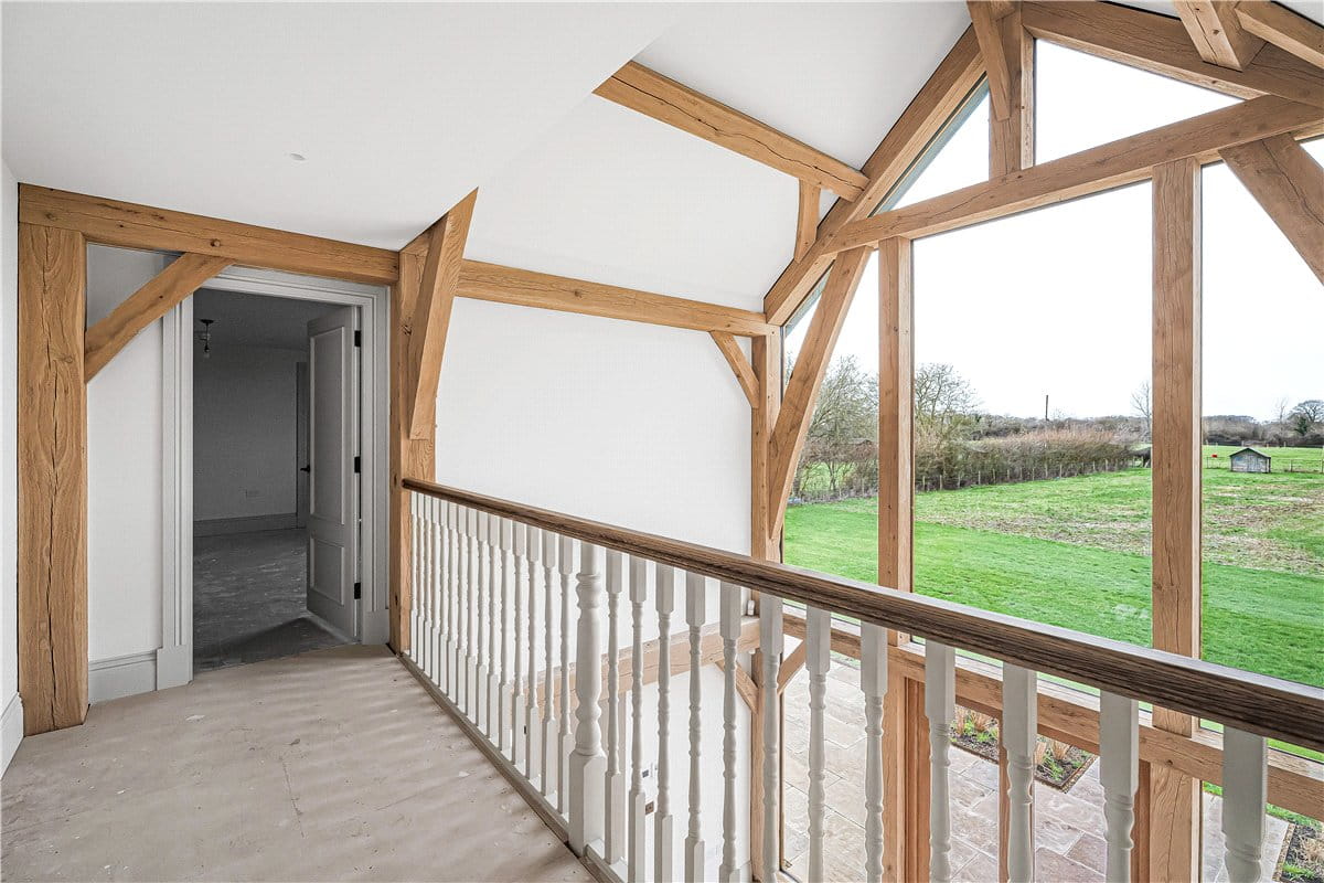 5 bedroom house, Lower End, Alvescot OX18 - Available