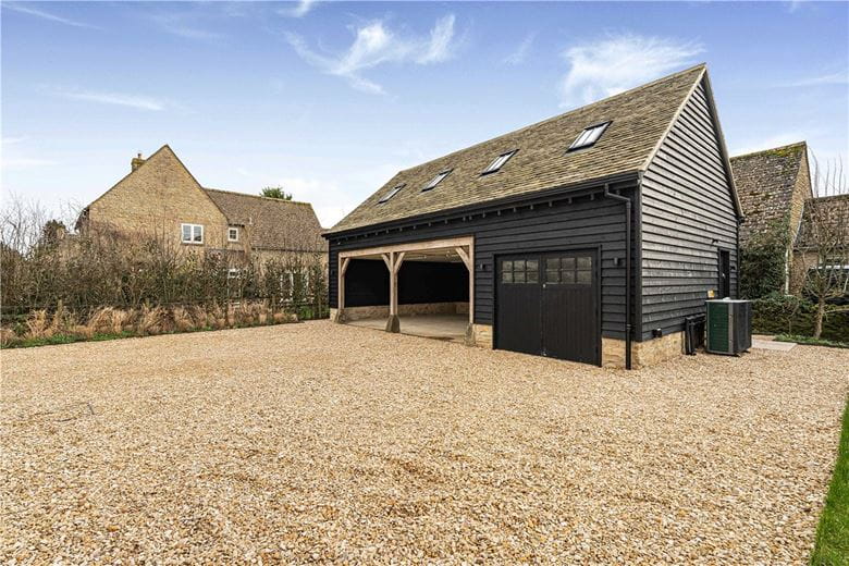 5 bedroom house, Lower End, Alvescot OX18 - Available