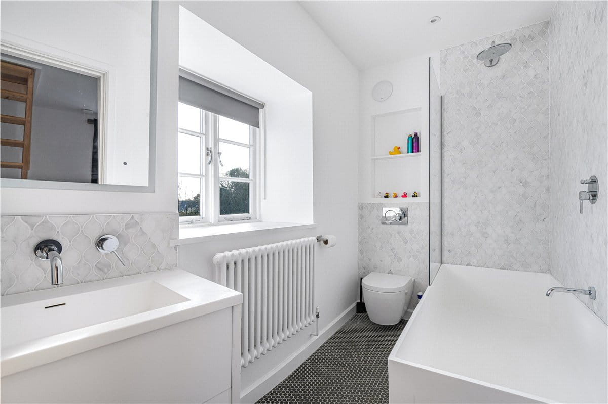 4 bedroom house, Weston Road, Bletchingdon OX5 - Available