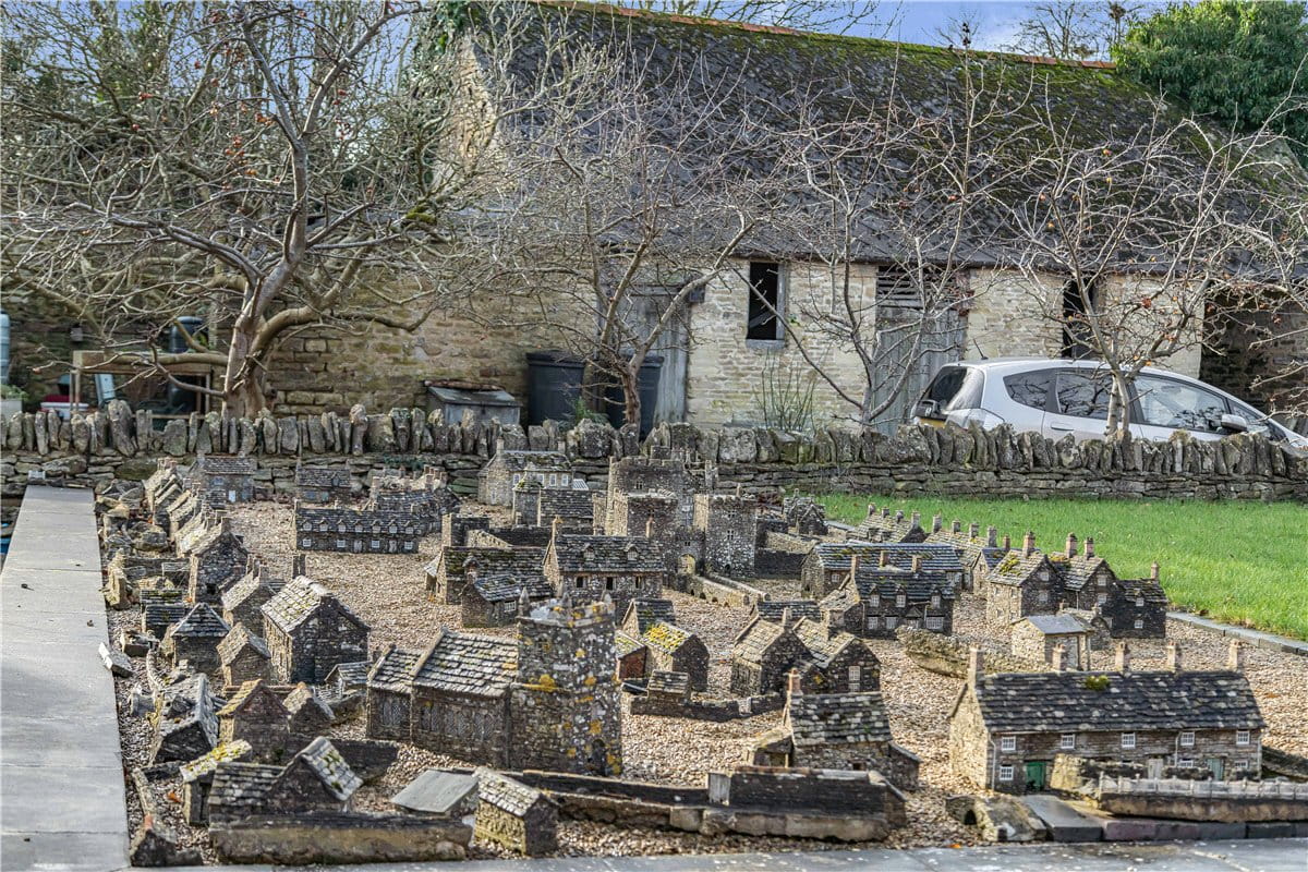 4 bedroom house, Weston Road, Bletchingdon OX5 - Available