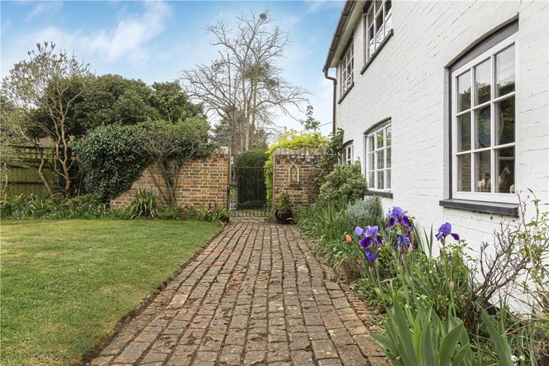 4 bedroom house, Long Wittenham, Abingdon OX14 - Available