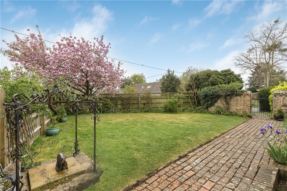 4 bedroom house, Long Wittenham, Abingdon OX14 - Available
