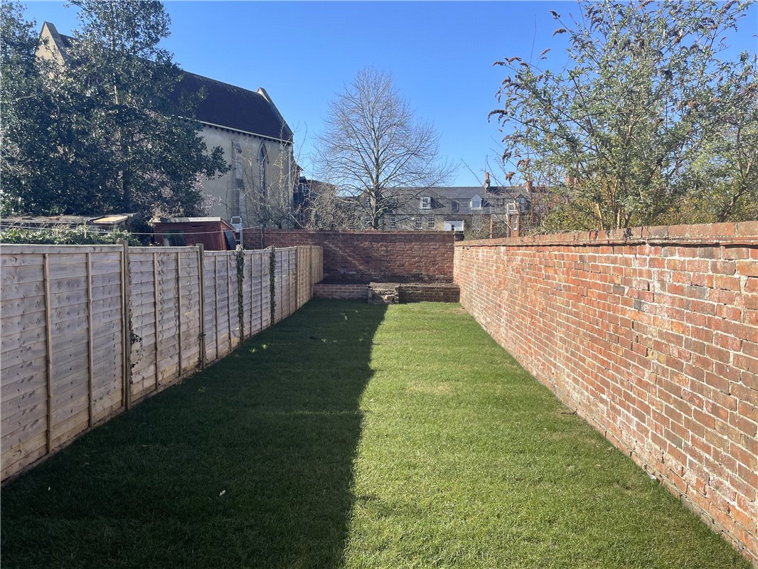 2 bedroom house, James Street, Oxford OX4 - Available