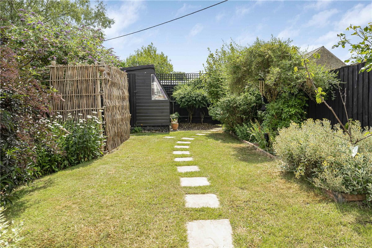 4 bedroom house, Keens Close, Enstone OX7 - Available