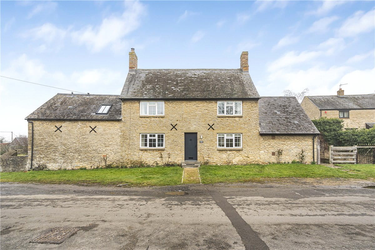 3 bedroom cottage, Church Lane, Charlton on Otmoor OX5 - Sold
