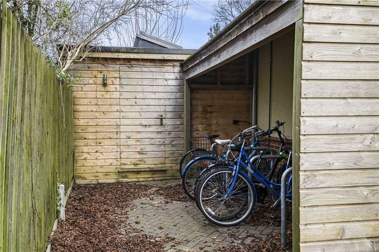 1 bedroom flat, Davenant Road, Oxford OX2 - Sold STC