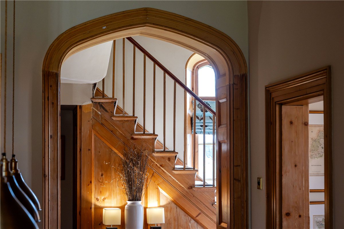 5 bedroom house, Station Yard, Steventon OX13 - Available