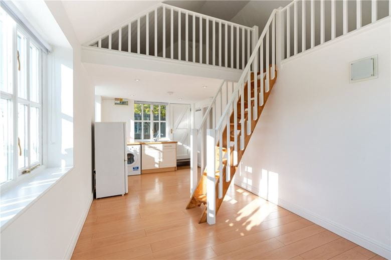 5 bedroom house, Station Yard, Steventon OX13 - Available