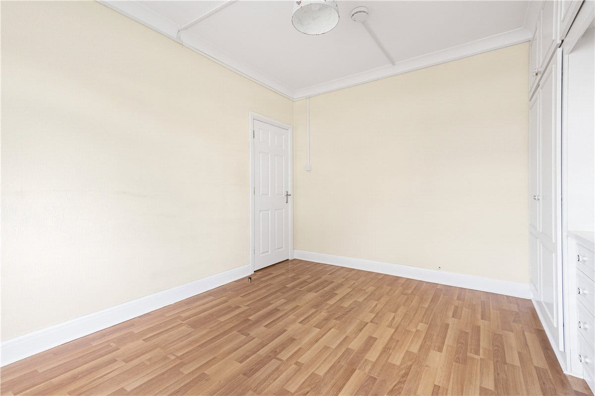 3 bedroom bungalow, Islip Gardens, Northolt UB5 - Sold