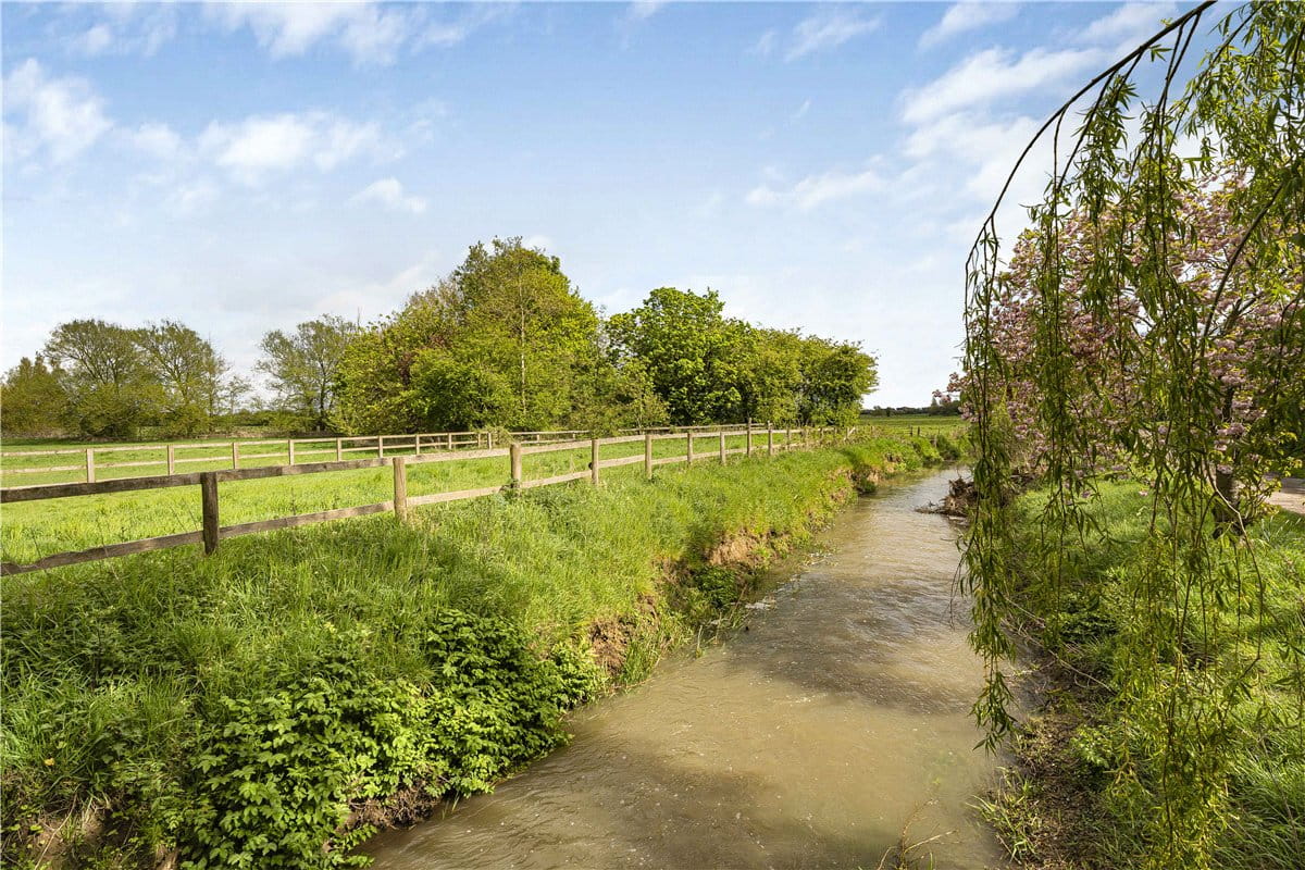 41 acres Country Estate, Mill Lane, Twyford MK18 - Available