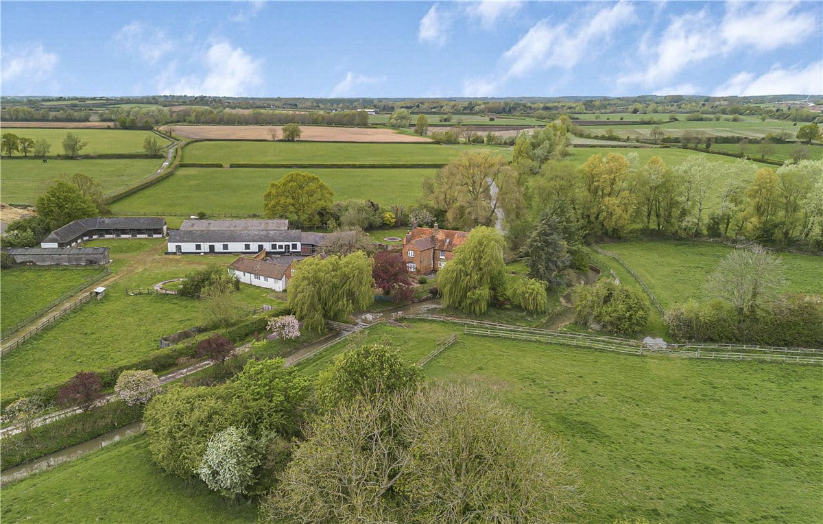 41 acres Country Estate, Mill Lane, Twyford MK18 - Available